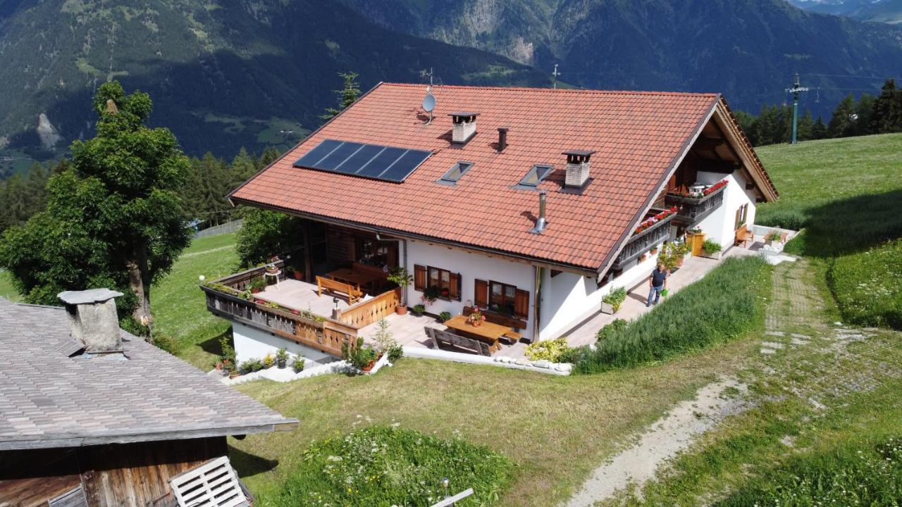 Portnerhof Auf Oberkirn Leilighet Schenna Eksteriør bilde